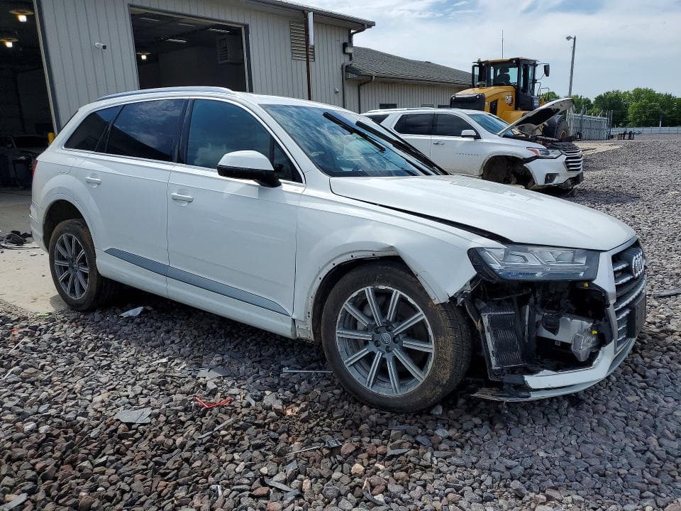 2019 AUDI Q7 4