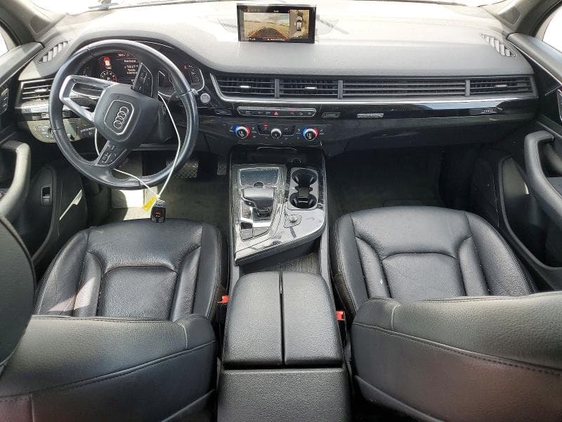 2019 AUDI Q7 8