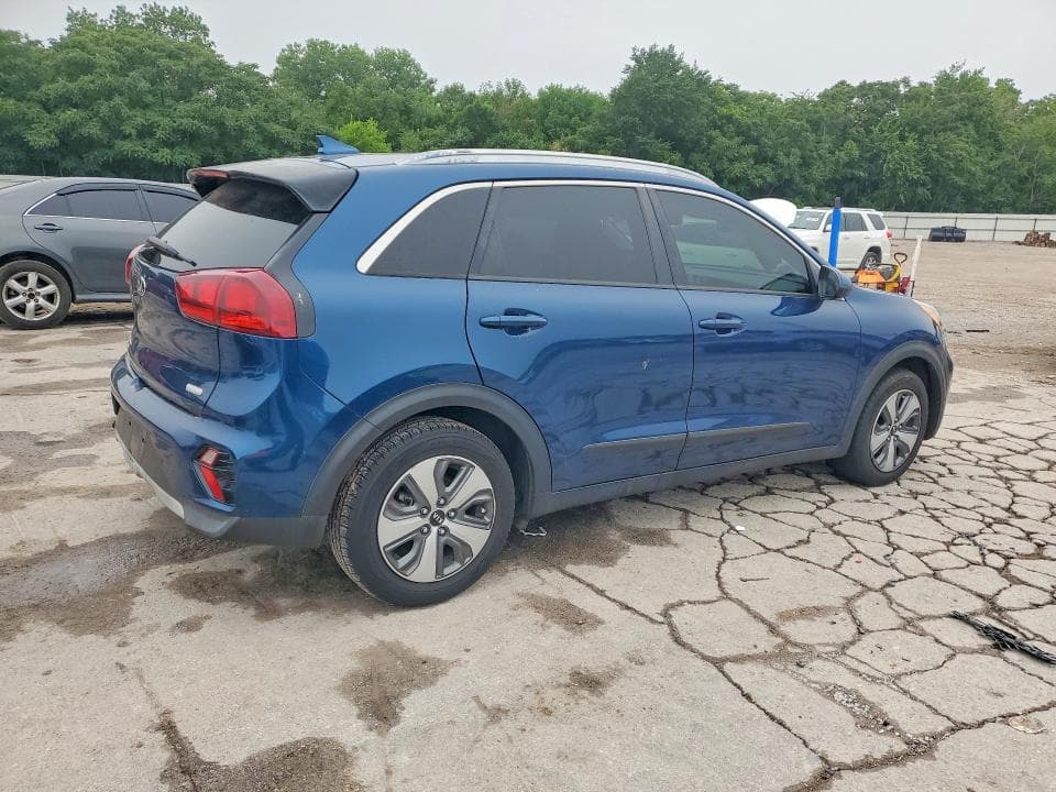 2020 KIA NIRO LX 3