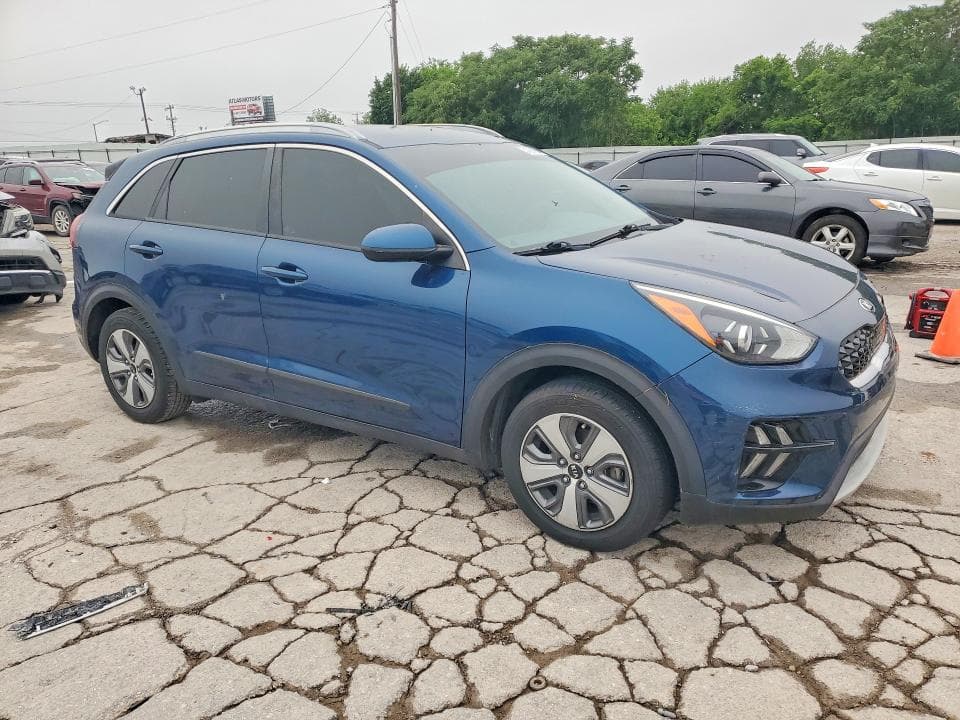 2020 KIA NIRO LX 4