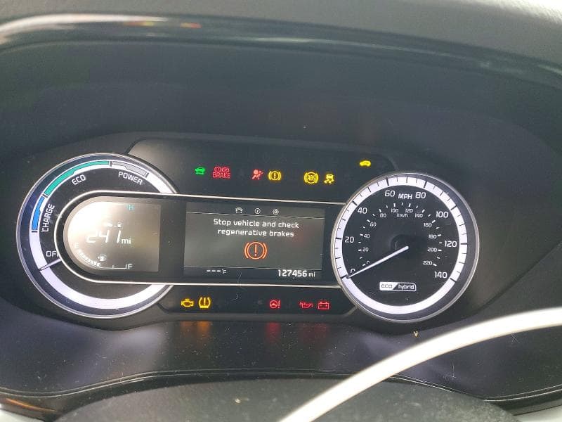 2020 KIA NIRO LX 9
