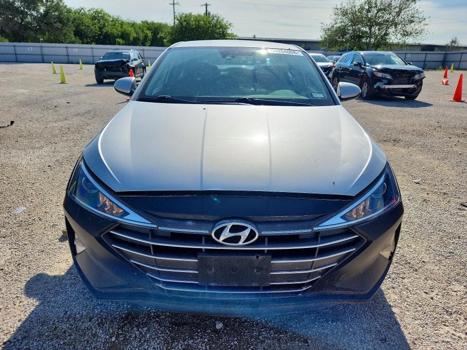 2019 HYUNDAI ELANTRA SEL 5