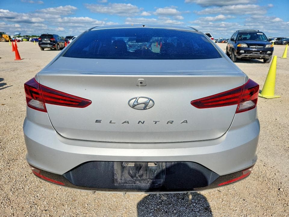 2019 HYUNDAI ELANTRA SEL 6