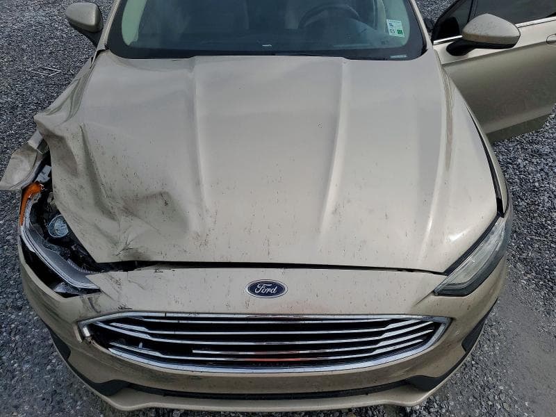 2019 FORD FUSION SE 11