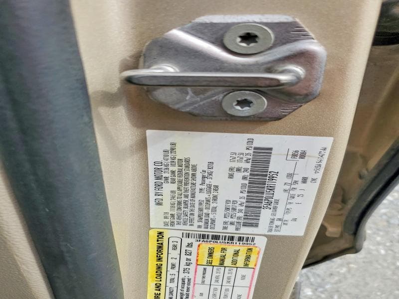 2019 FORD FUSION SE 12