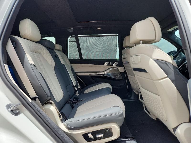 2026 BMW X7 ALPINA XB7 11