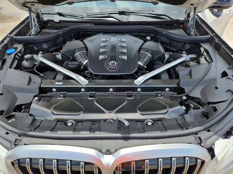 2026 BMW X7 ALPINA XB7 12