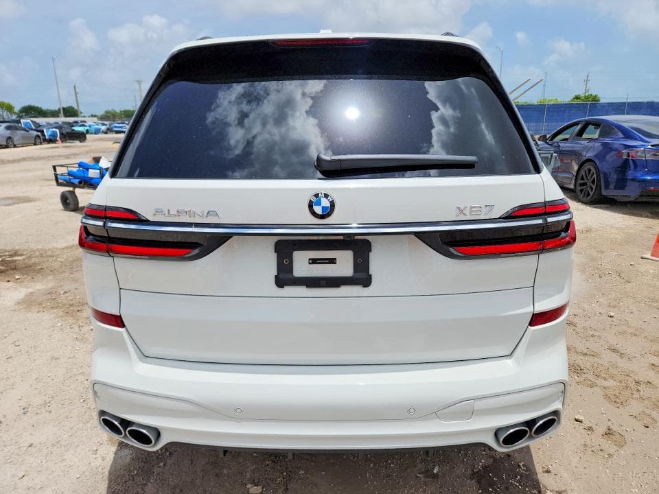 2026 BMW X7 ALPINA XB7 6