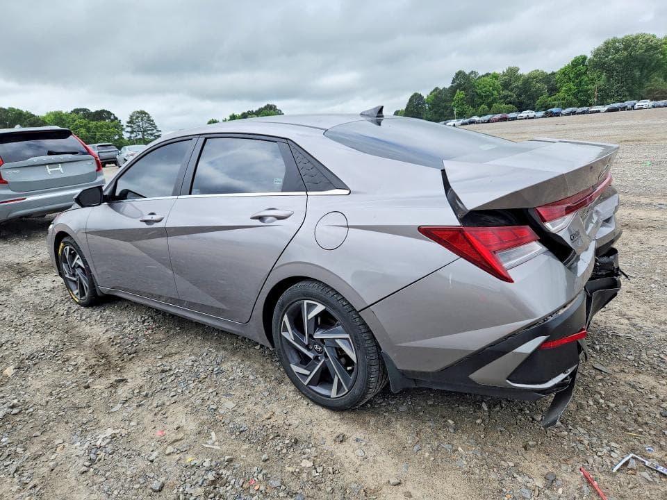 2024 HYUNDAI ELANTRA SEL 2