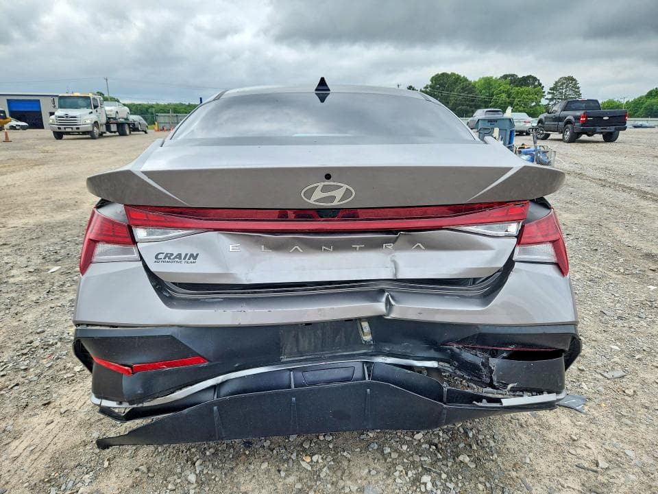 2024 HYUNDAI ELANTRA SEL 6