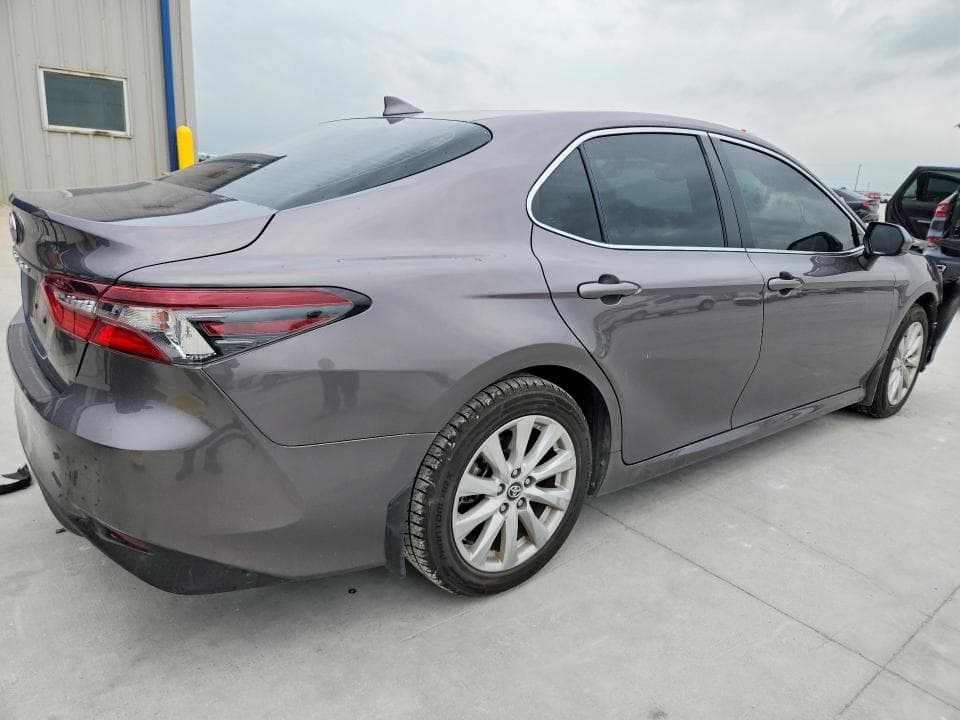 2022 TOYOTA CAMRY LE LE 3
