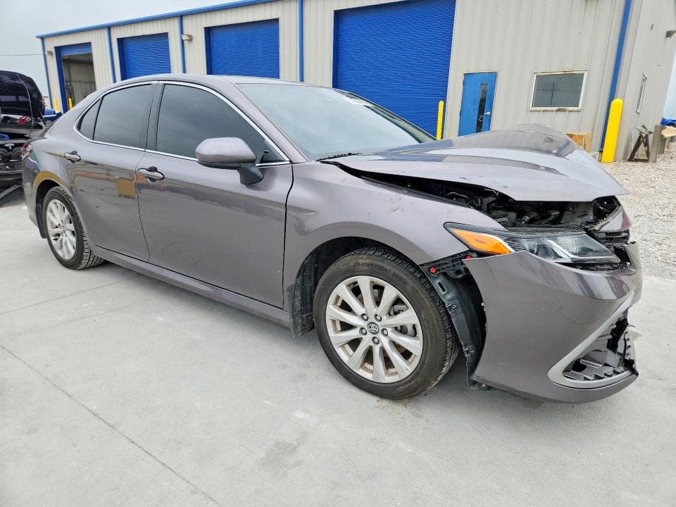 2022 TOYOTA CAMRY LE LE 4