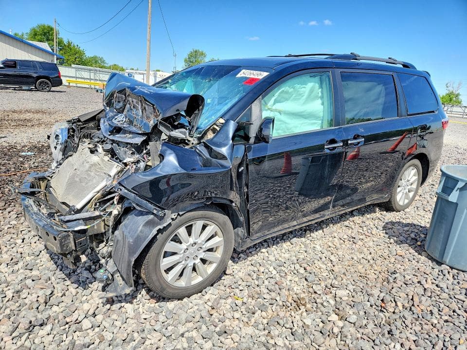 2017 TOYOTA SIENNA XLE 7-PASSENGER XLE 7-PASSENGER - 1