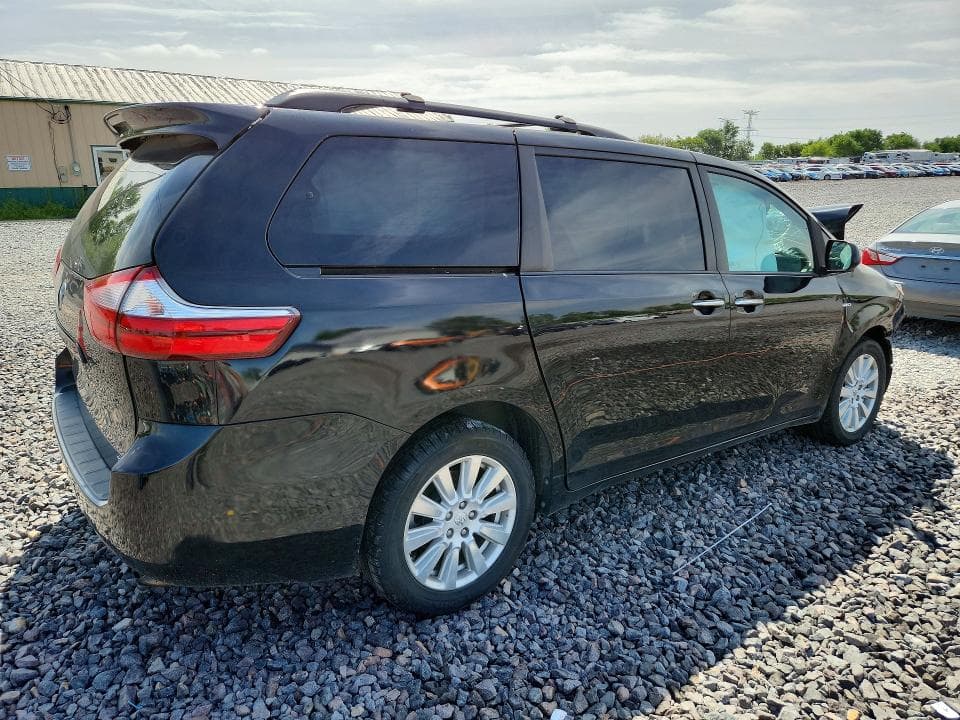 2017 TOYOTA SIENNA XLE 7-PASSENGER XLE 7-PASSENGER 3