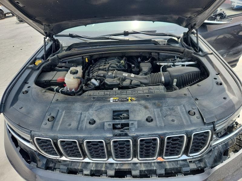 2023 JEEP GRAND CHEROKEE L LIMITED 12