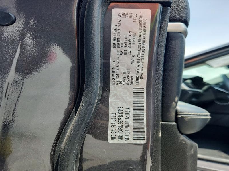 2023 JEEP GRAND CHEROKEE L LIMITED 14