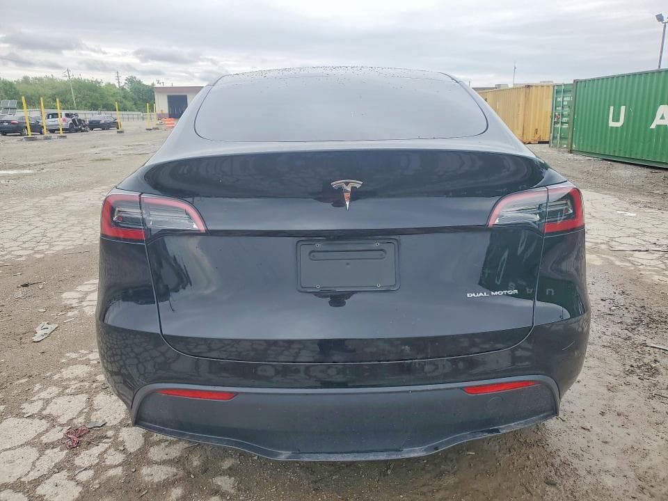 2023 TESLA MODEL Y 6