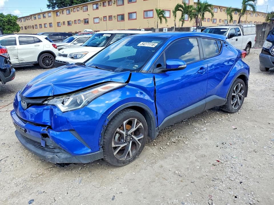 2018 TOYOTA C-HR XLE - 1