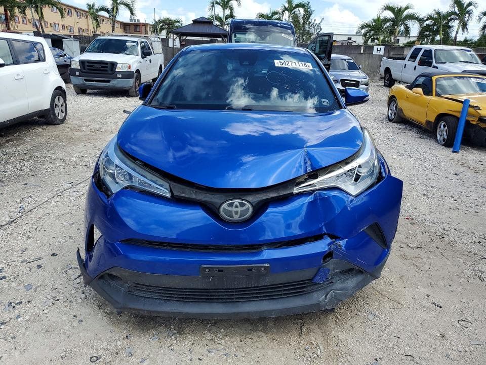 2018 TOYOTA C-HR XLE 5