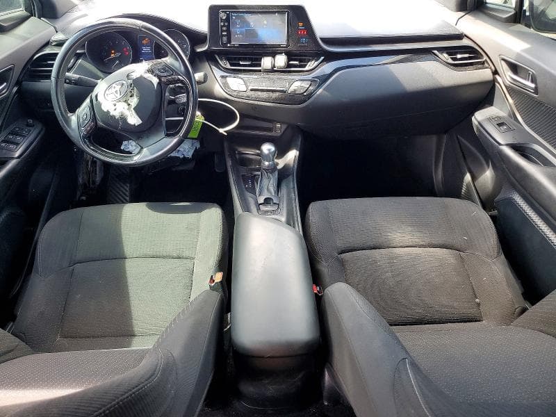 2018 TOYOTA C-HR XLE 8