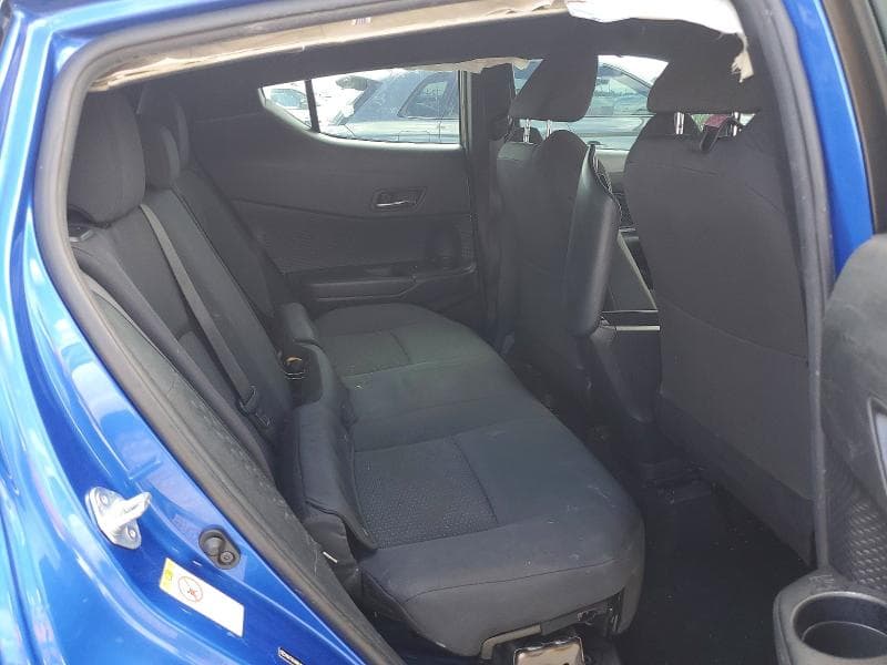 2018 TOYOTA C-HR XLE 10