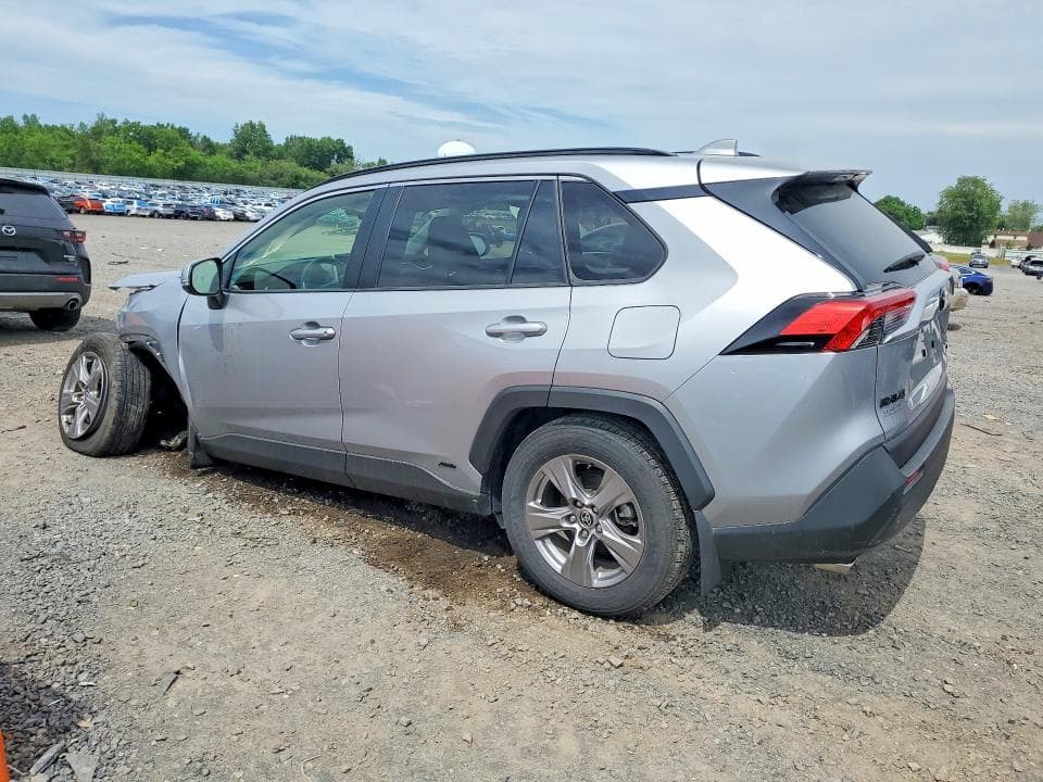 2024 TOYOTA RAV4 HYBRID XLE 2