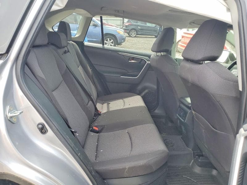 2024 TOYOTA RAV4 HYBRID XLE 11