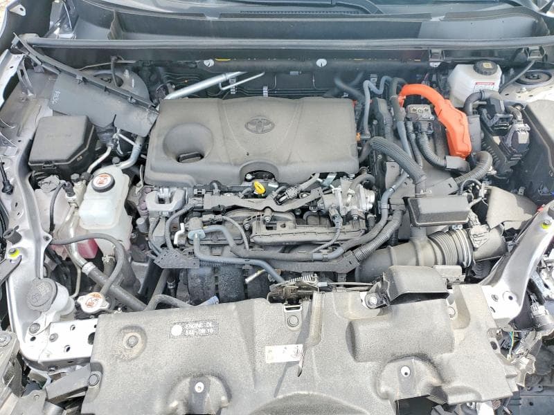 2024 TOYOTA RAV4 HYBRID XLE 12