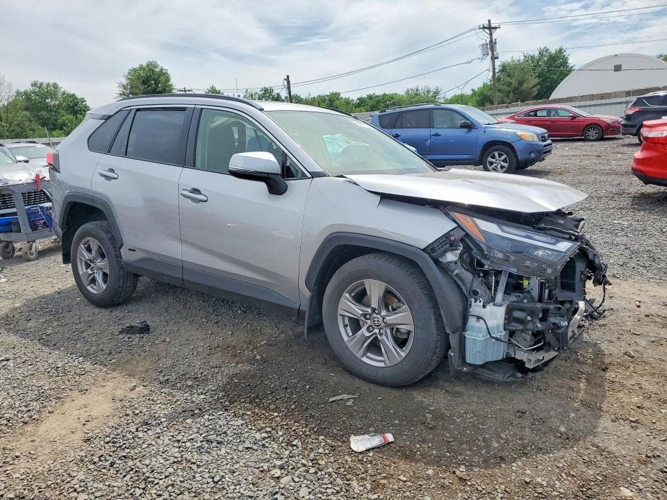 2024 TOYOTA RAV4 HYBRID XLE 4