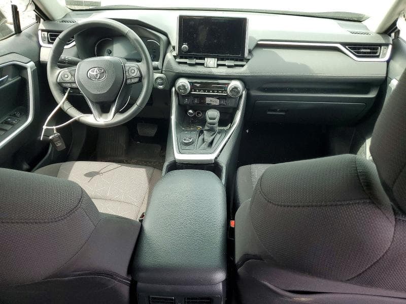 2024 TOYOTA RAV4 HYBRID XLE 8