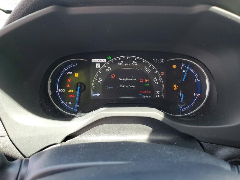 2024 TOYOTA RAV4 HYBRID XLE 9