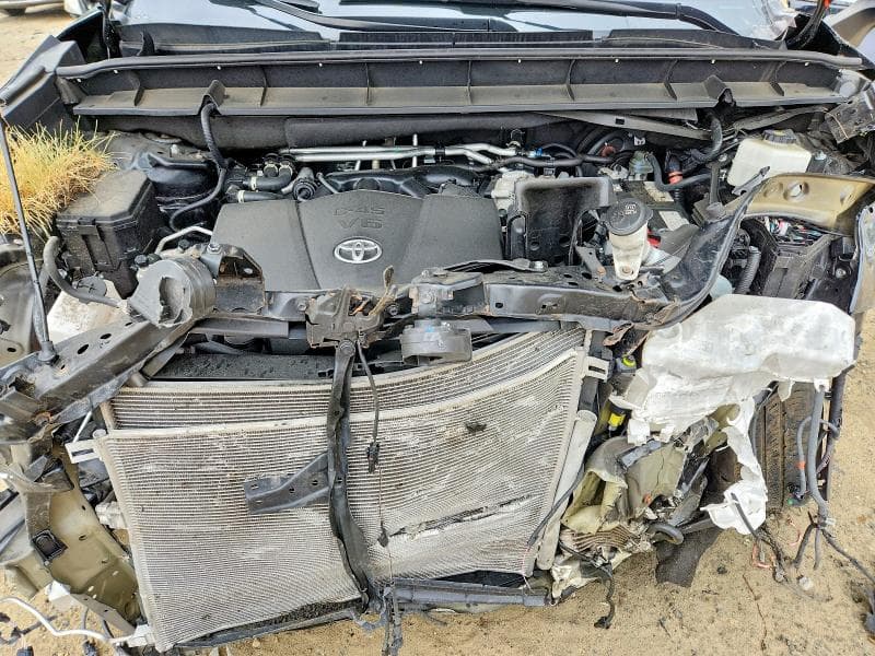 2022 TOYOTA HIGHLANDER XLE 12