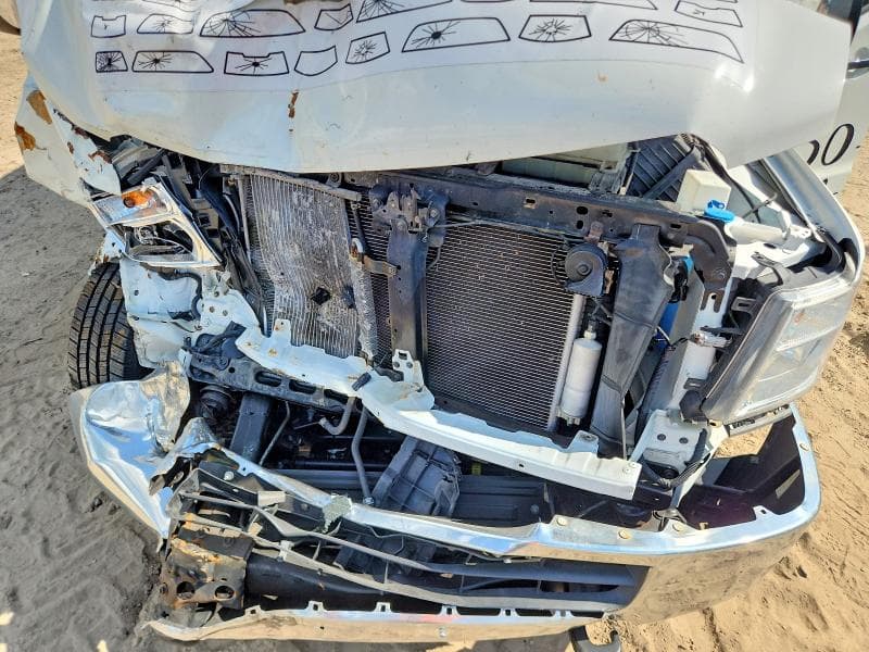 2019 NISSAN NV 3500 HD SL 11