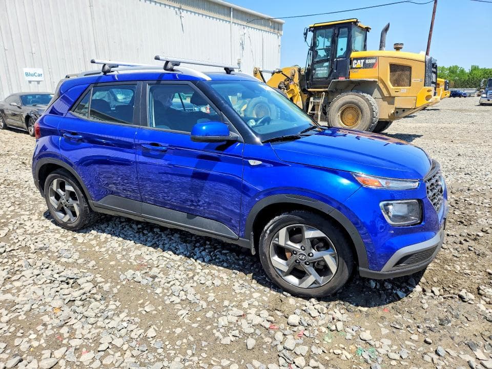 2023 HYUNDAI VENUE SEL SEL 4