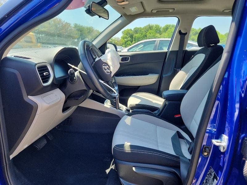 2023 HYUNDAI VENUE SEL SEL 7