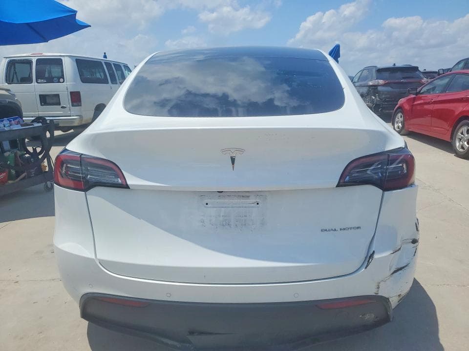 2021 TESLA MODEL Y 6