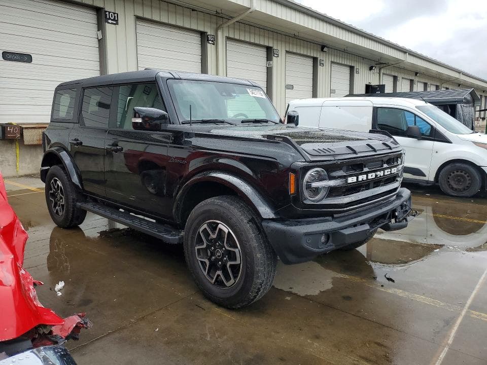 2024 FORD BRONCO OUTER BANKS 4