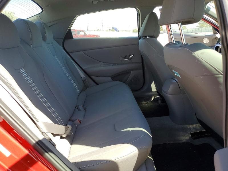 2023 HYUNDAI ELANTRA SEL 10