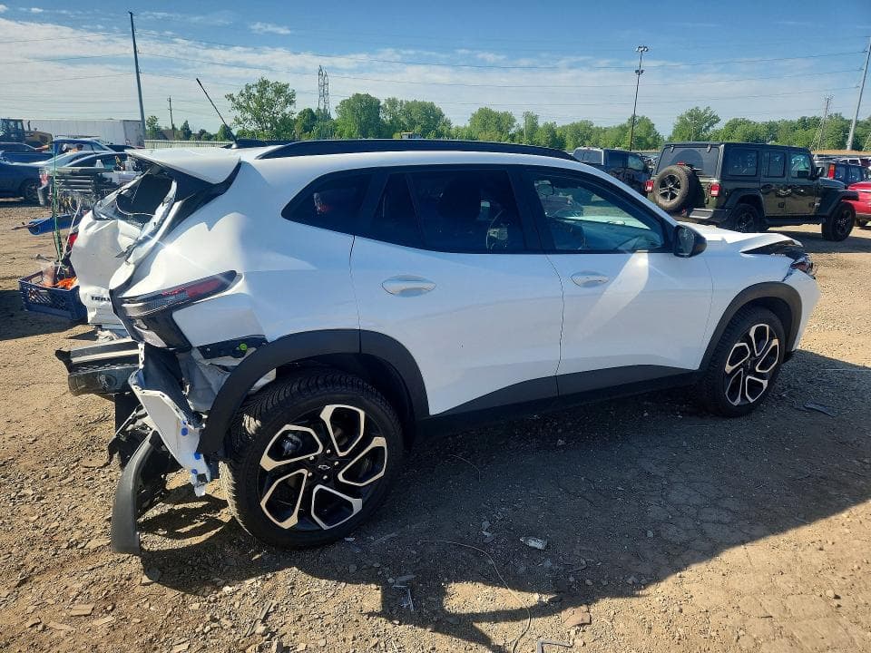 2024 CHEVROLET TRAX 2RS 3