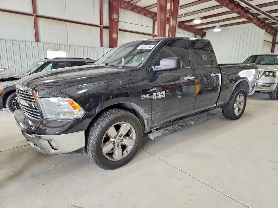 2016 RAM 1500 SLT