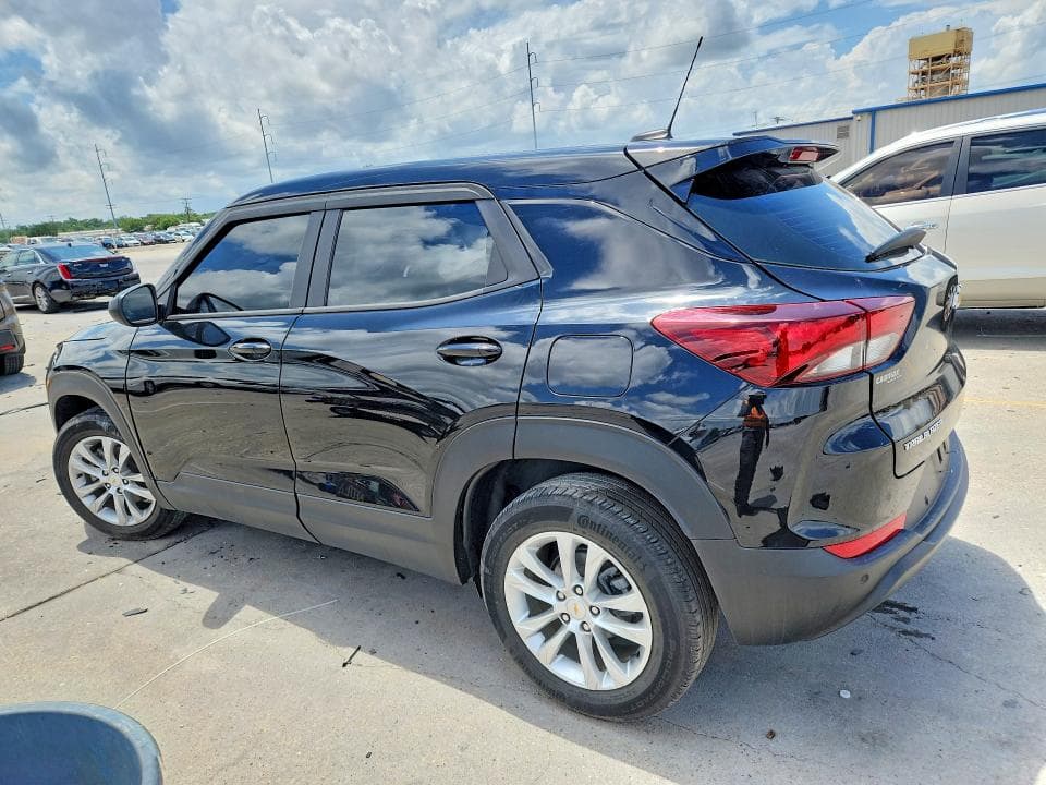 2021 CHEVROLET TRAILBLAZER LS 2