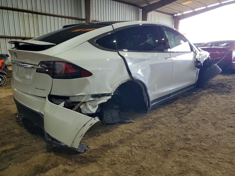 2021 TESLA MODEL X 3