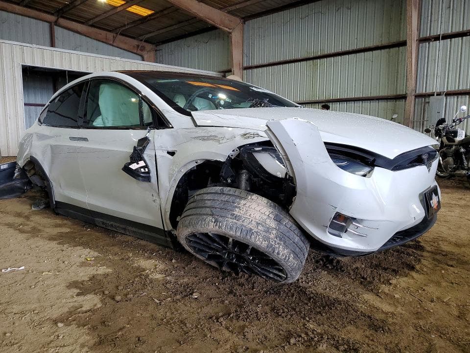 2021 TESLA MODEL X 4