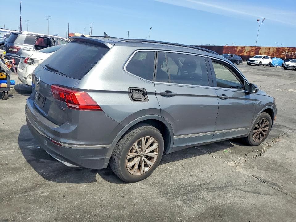 2018 VOLKSWAGEN TIGUAN SE 3