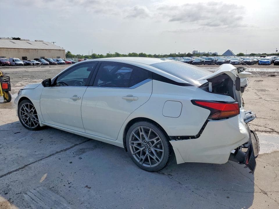 2024 NISSAN ALTIMA 2