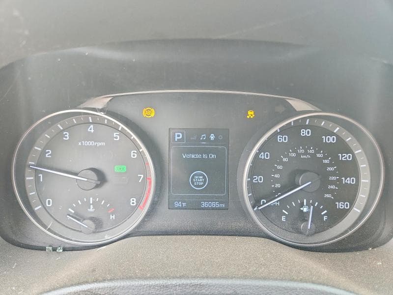 2017 HYUNDAI ELANTRA LIMITED 9