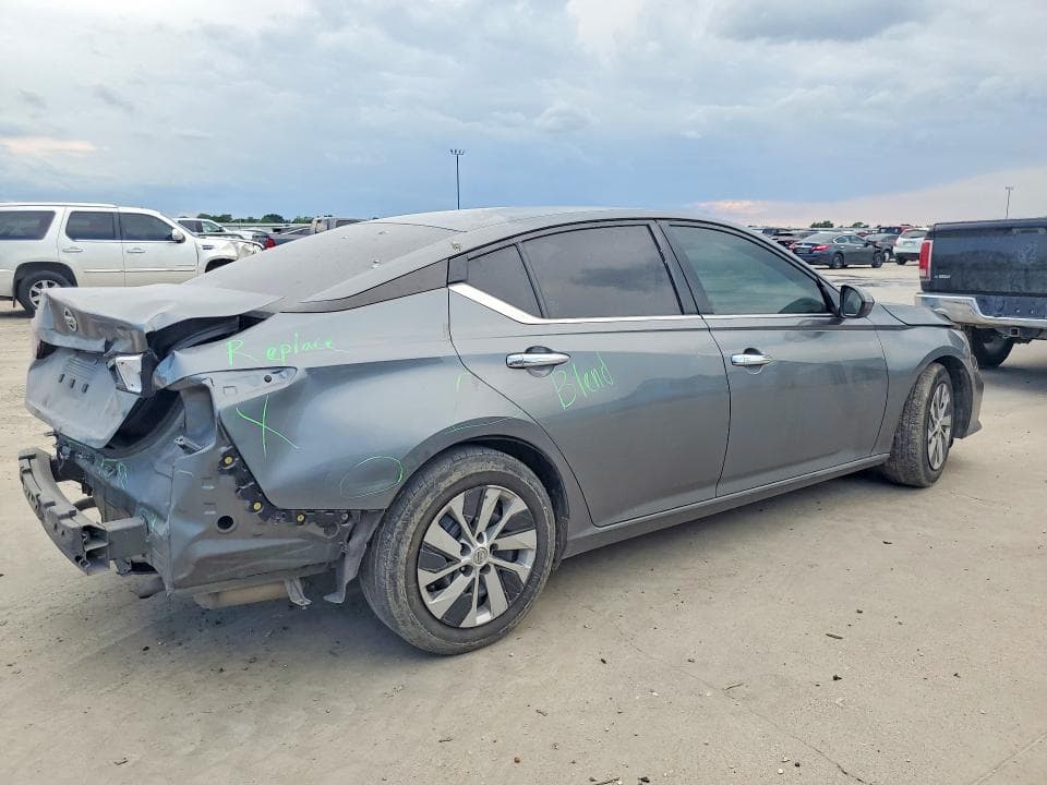 2022 NISSAN ALTIMA 3