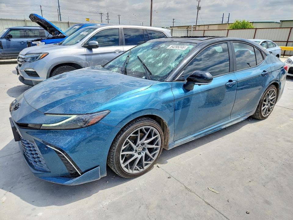 2025 TOYOTA CAMRY XSE 1
