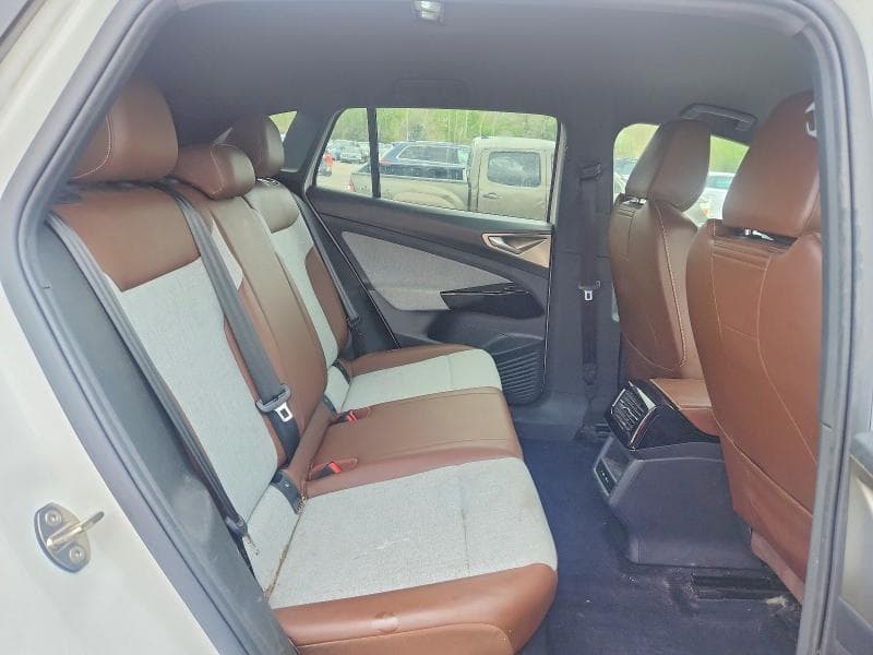 2023 VOLKSWAGEN ID.4 PRO 11