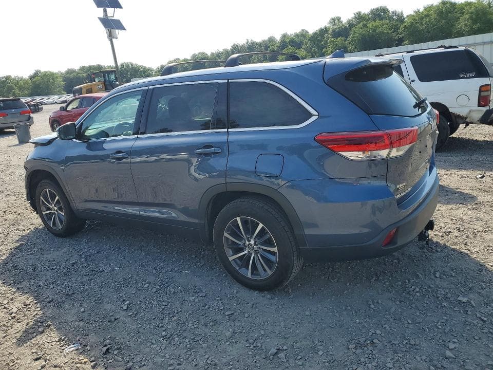 2019 TOYOTA HIGHLANDER XLE 2